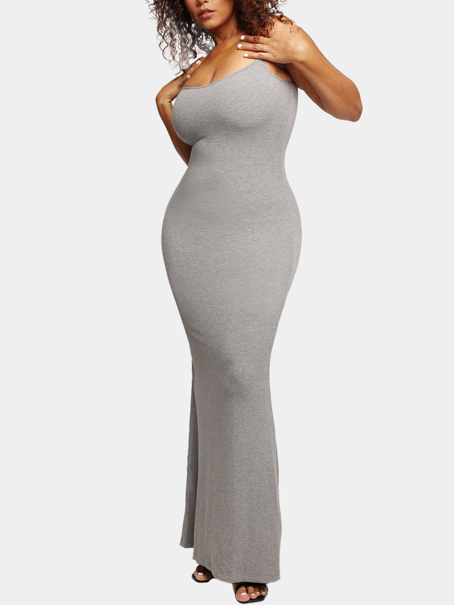 Robe gainante scarlett